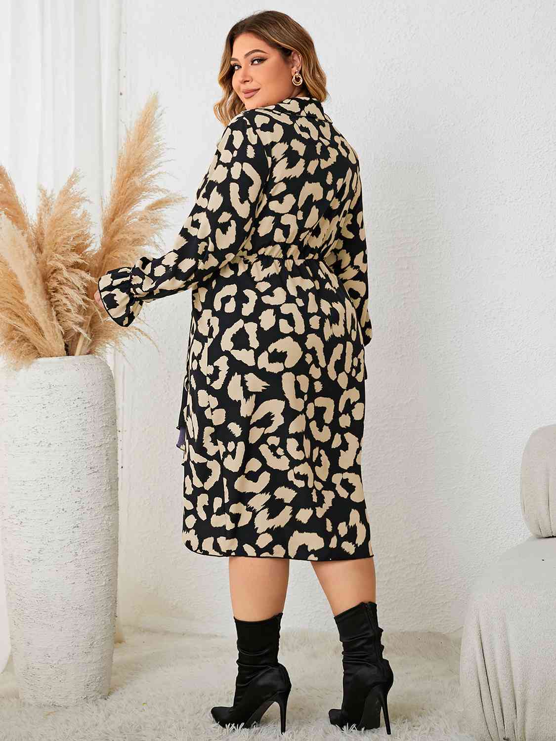 Plus Size Leopard Surplice Neck Flounce Sleeve Dress (XL-4XL)